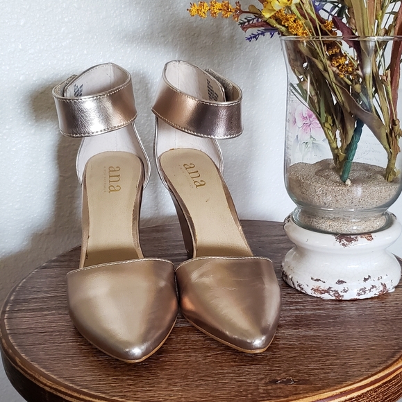 Wedges - Picture 3 of 8